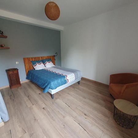 Maison Dans Ancien Corps De Ferme 4 A 6 Personnes Saint-Clement  外观 照片
